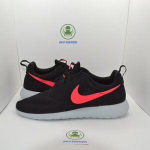 Nike Roshe One Solar Red Pure Platinum NWT sz 11.5